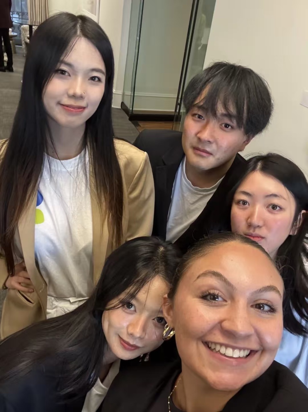 Noa Wang met Hongyuan Wang
