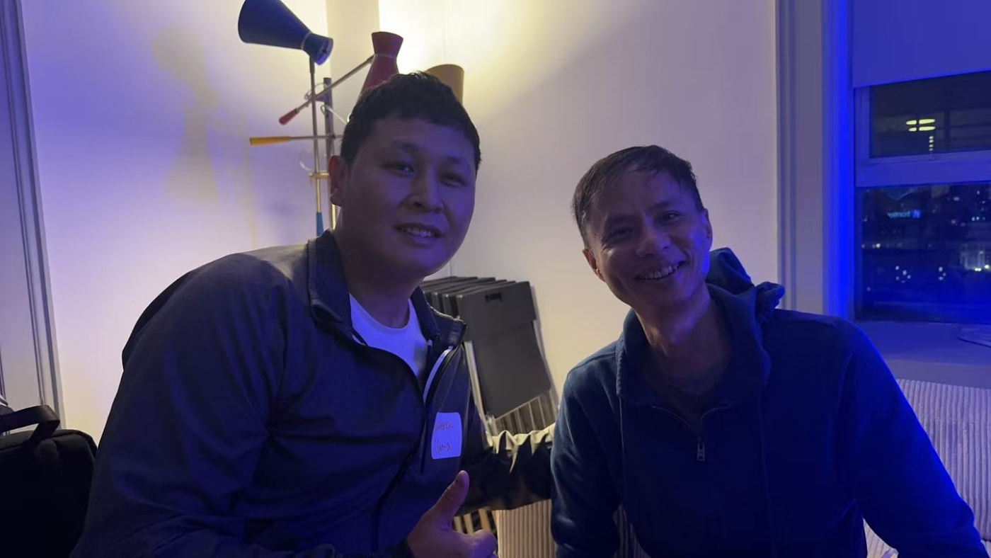 Hong Zhao - Finance Advisor